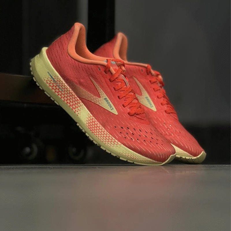 کتونی بروکس هایپریون تمپو Brooks hyperion tempo 1203281B876
