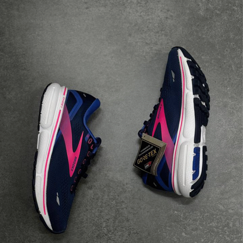 کتونی بروکس گاست 15 Brooks ghost 15 
1203821B460 - Image 3