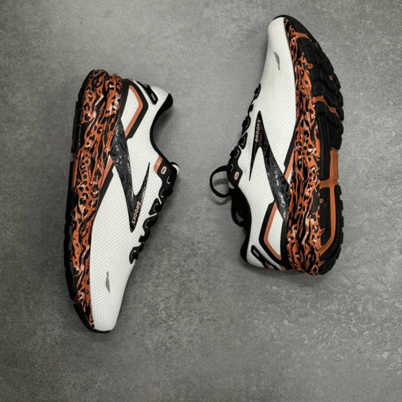 کتونی بروکس گاست 15 Brooks ghost 15 1203801B103 - Image 2