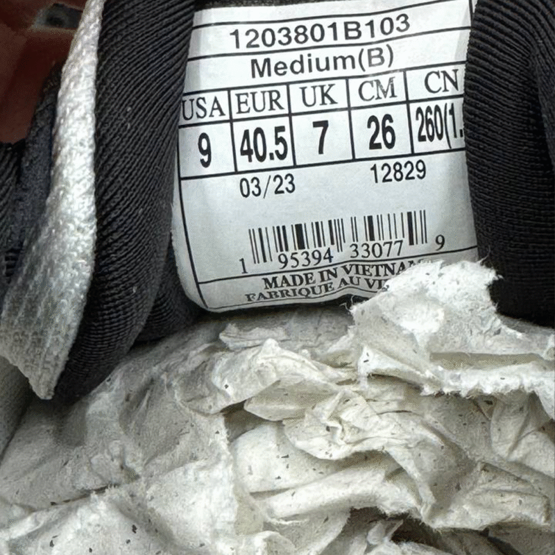 کتونی بروکس گاست 15 Brooks ghost 15 1203801B103 - Image 4