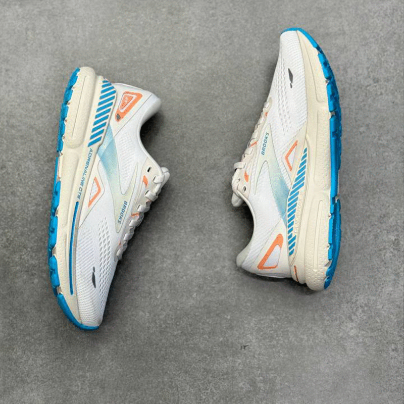 کتونی بروکس آدرنالین جی تی اس 23 Brooks adrenaline 23 
1203811B152 - Image 3