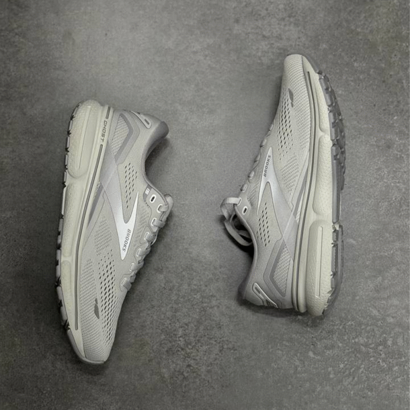 کتونی بروکس گاست 15 Brooks ghost 15 1203801B112 - Image 2