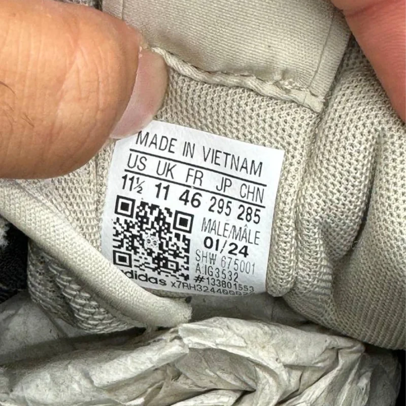 کتونی آدیداس ران 80 adidas run 80 
IG3532 - Image 5