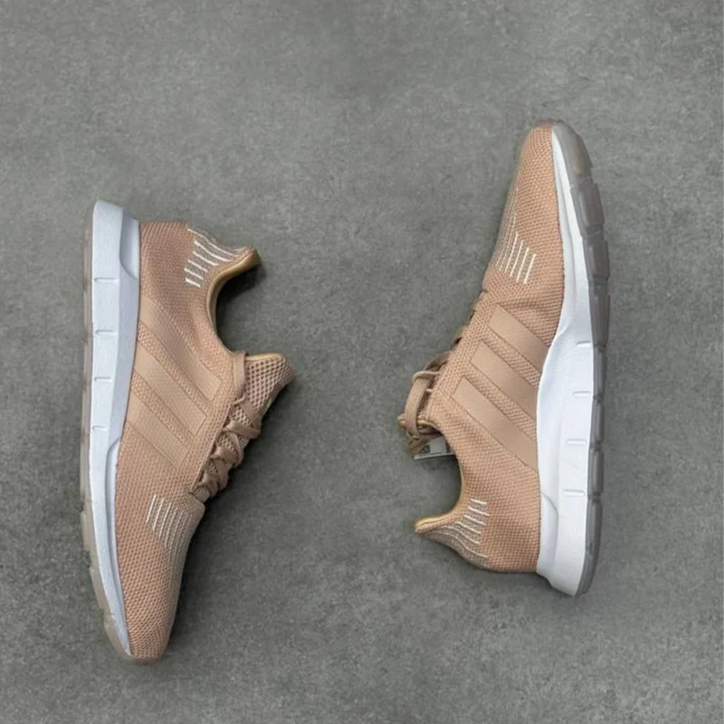 کتونی آدیداس سویفت ران adidas swift run 
CG6130 - Image 3