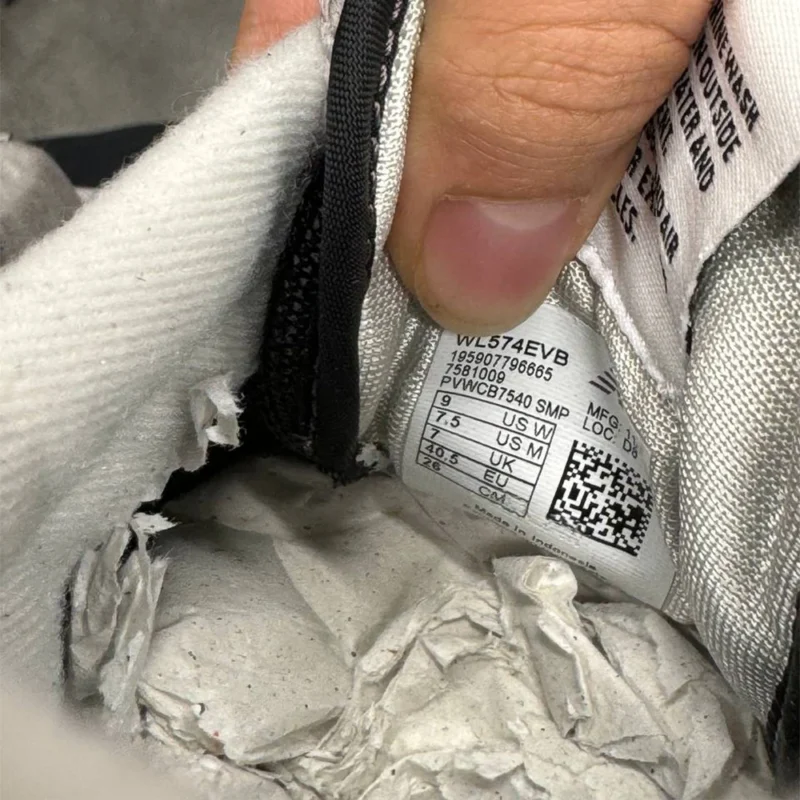 کتونی نیوبالانس 574 Newbalance 574 
WL574EVB - Image 4