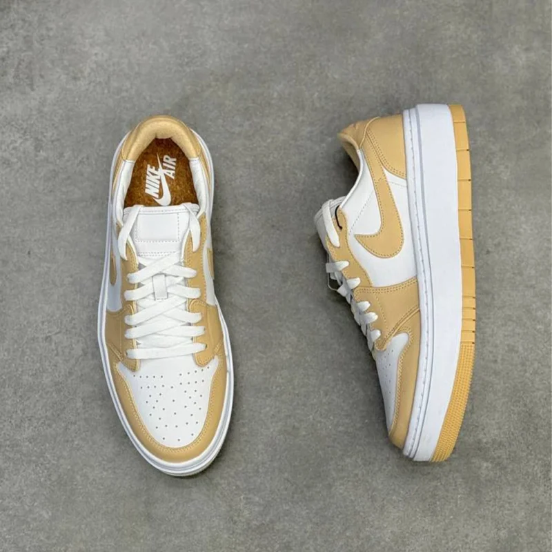 کتونی نایک جردن 1 Nike jordan 1 
DH7004100 - Image 2