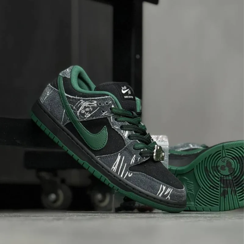 کتونی نایک SB دانک Nike SB Dunk HF7743001