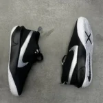 کتونی نایک تیم هاستل Nike team hustle 
CW6735004 - Image 3