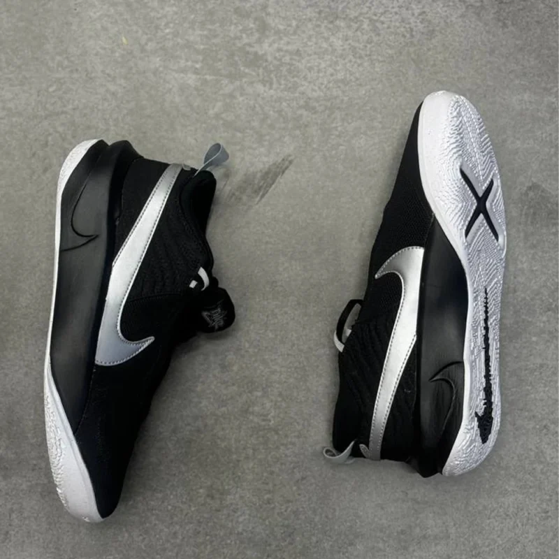 کتونی نایک تیم هاستل Nike team hustle 
CW6735004 - Image 3