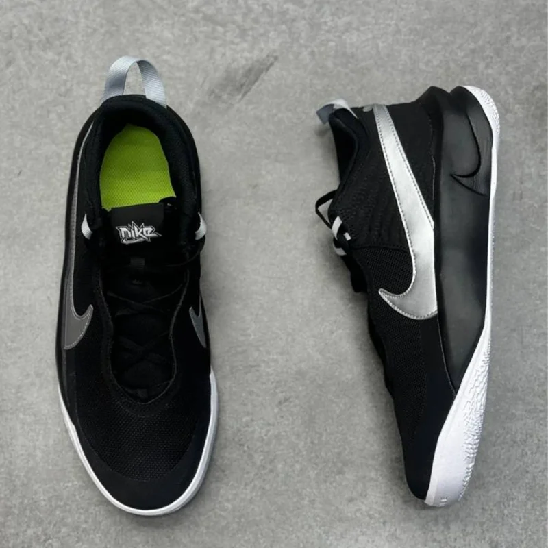 کتونی نایک تیم هاستل Nike team hustle 
CW6735004 - Image 2