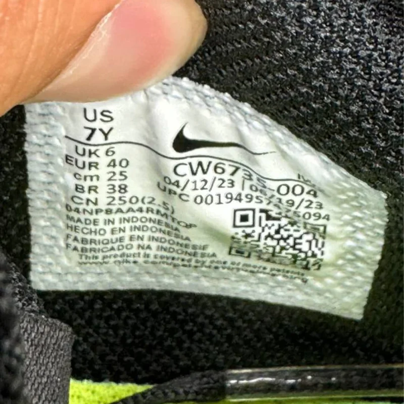کتونی نایک تیم هاستل Nike team hustle 
CW6735004 - Image 4