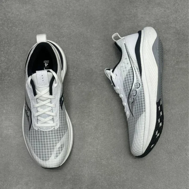 کتونی ساکونی فریدام 4 Saucony freedom 4 کد 2932 - Image 2