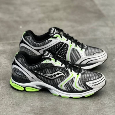 کتونی ساکونی پرو گرید تریامف 4 Saucony pro grid 4 S707045