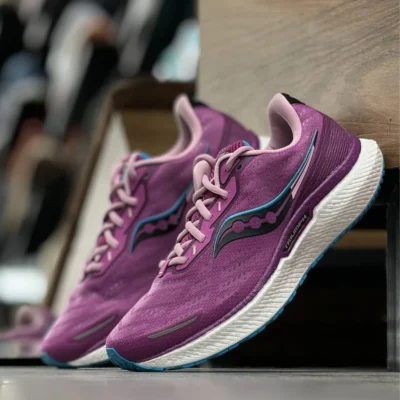 کتونی ساکونی تریامف 19 Saucony triumph 19 S1067830