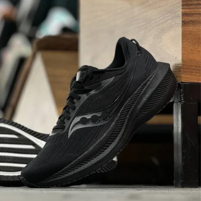 کتونی ساکونی تریامف 21 Saucony triumph S2088112