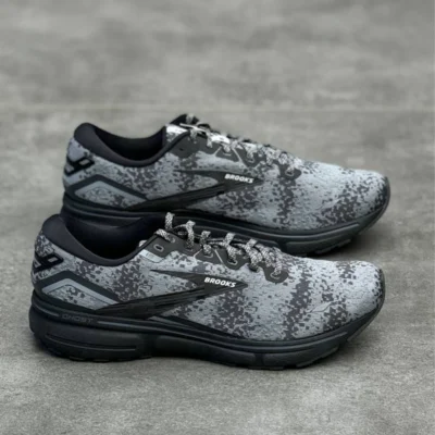 کتونی بروکس گاست 15 Brooks ghost 15 1103931D054
