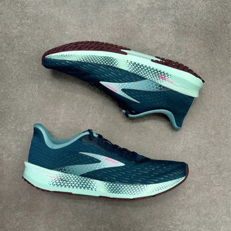 کتونی بروکس هایپریون تمپو Brooks hyperion tempo 
1203281B491 - Image 3