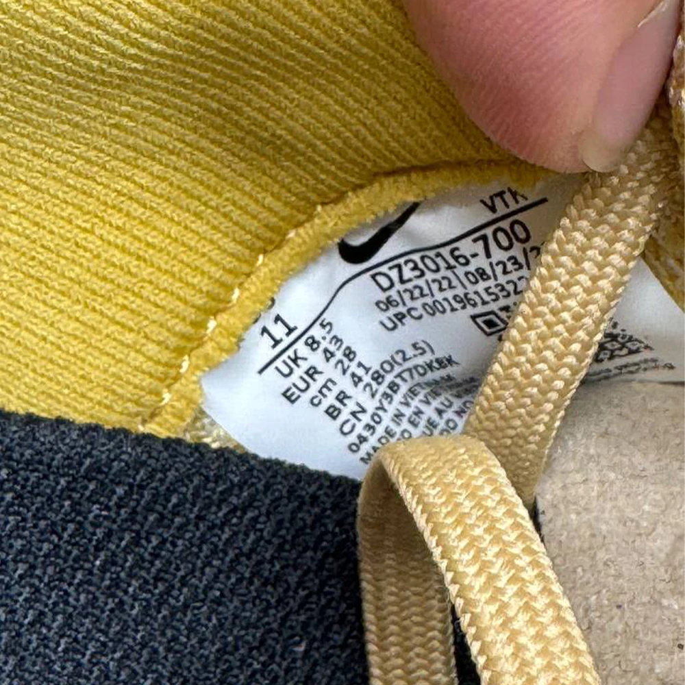 Nike Racket Infinity 3 Mustard Yellow Black Stripe White Sole 43 (4) نایک ریکت اینفینیتی 3 خردلی زرد خط مشکی زیره سفید   43 - Image 4