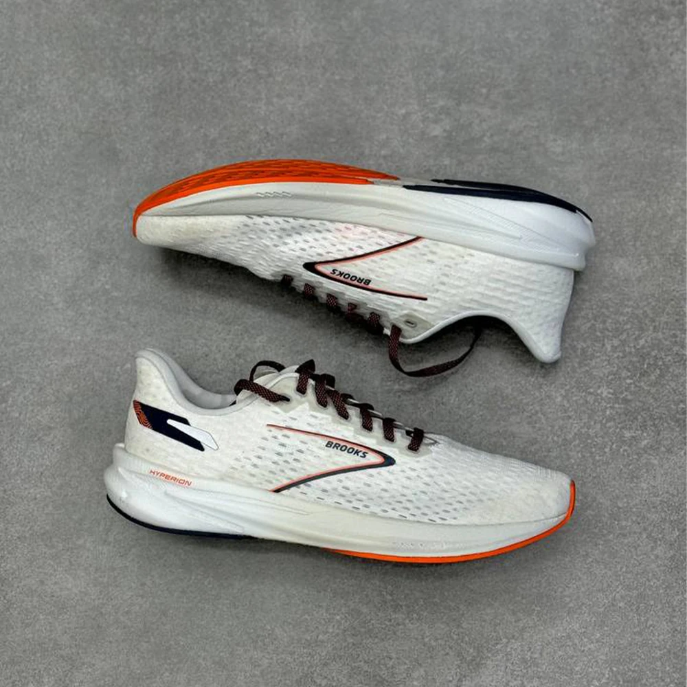 Brooks Hyperion 1104071D095 (2) کتونی بروکس هایپریون Brooks hyperion 1104071D095 - Image 3
