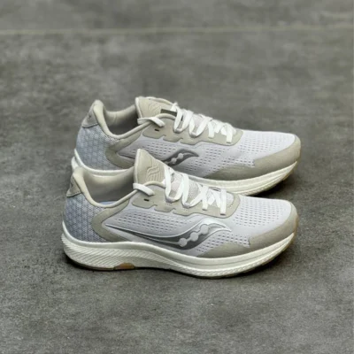 کتونی ساکونی فریدام 4 Saucony freedom 4 S1061715
