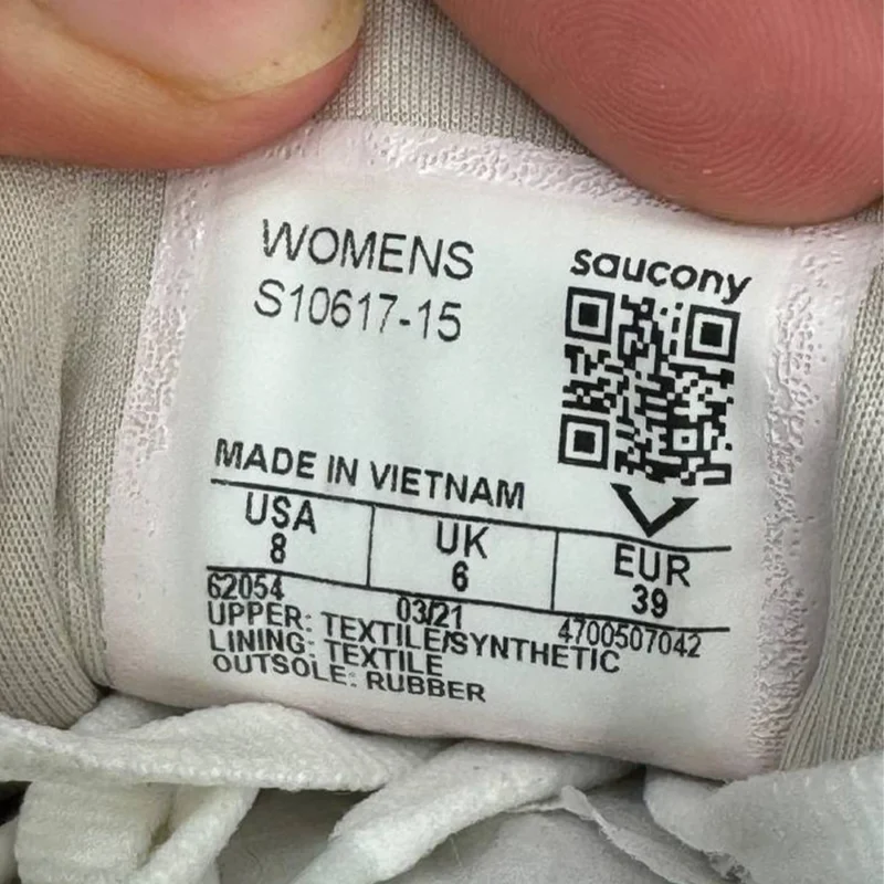 کتونی ساکونی فریدام 4 Saucony freedom 4 
S1061715 - Image 4