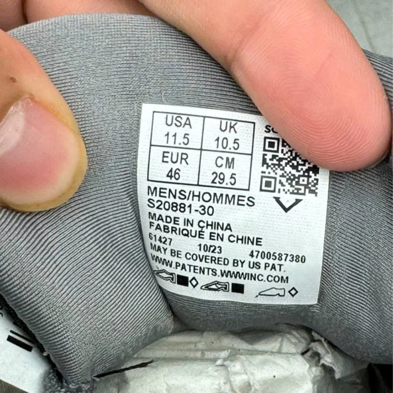 کتونی ساکونی تریامف 21 Saucony triumph 21 
S 2088130 - Image 4