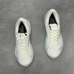 کتونی بروکس گاست 15 Brooks ghost 15 
1203801B130
تستر - Image 2