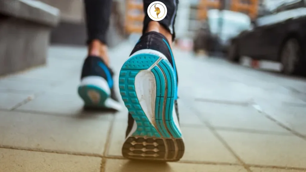 چرا باید از کتونی های رانینگ در فصل تابستان مراقبت کنیم؟