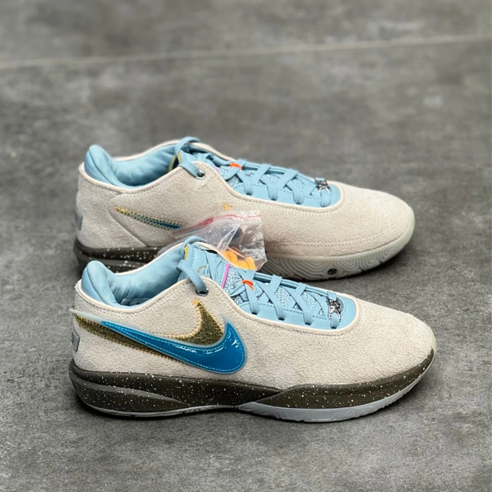 ketone-20-nike-lebron-20-dv9089801 (1) کتونی نایک لیبرن 20 Nike lebron 20 DV9089801