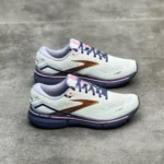 کتونی بروکس گاست 15 Brooks Ghost 15 1203801D492