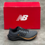 کتونی نیوبالانس فویل سل پروپیل newbalance fuelcell prople 
WFCPRGA4 - Image 6