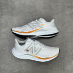 کتونی نیوبالانس فویل سل پروپیل newbalance fuelcell prople 
WFCPRGB4 - Image 4