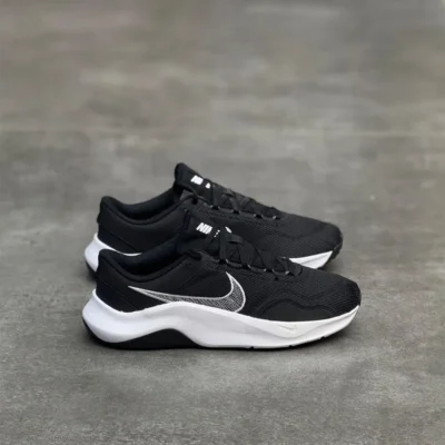 کتونی نایک لجند اسنشل nike legend essential DM1120-001