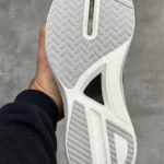 کتونی ساکونی اندورفین پرو 3 saucony endorphin pro 3 
S20755-33 - Image 4