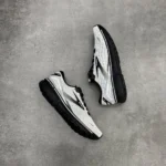 کتونی بروکس گاست 15 Brooks ghost 15 
1103931D121 - Image 3