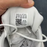 کتونی آدیداس اوزیلیا Adidas OzeliaH04269