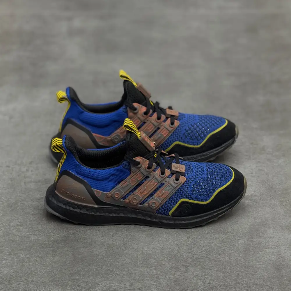 کتونی آدیداس الترابوست فورت نایت Adidas Ultraboost Fortnite JQ0713